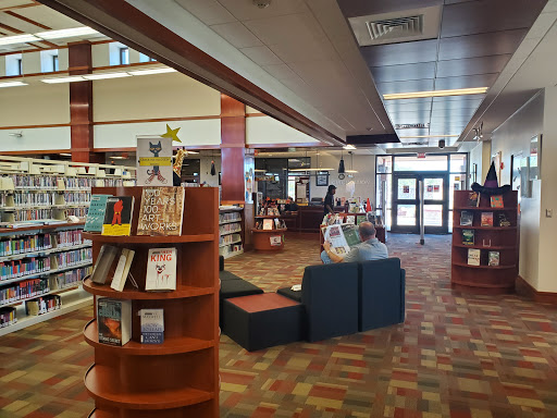 El Paso Public Library José Cisneros Cielo Vista Branch