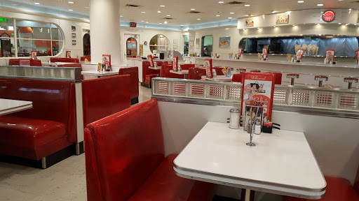 Shopping Mall «Promenade On The Peninsula», reviews and photos, 550 Deep Valley Dr, Rolling Hills Estates, CA 90274, USA