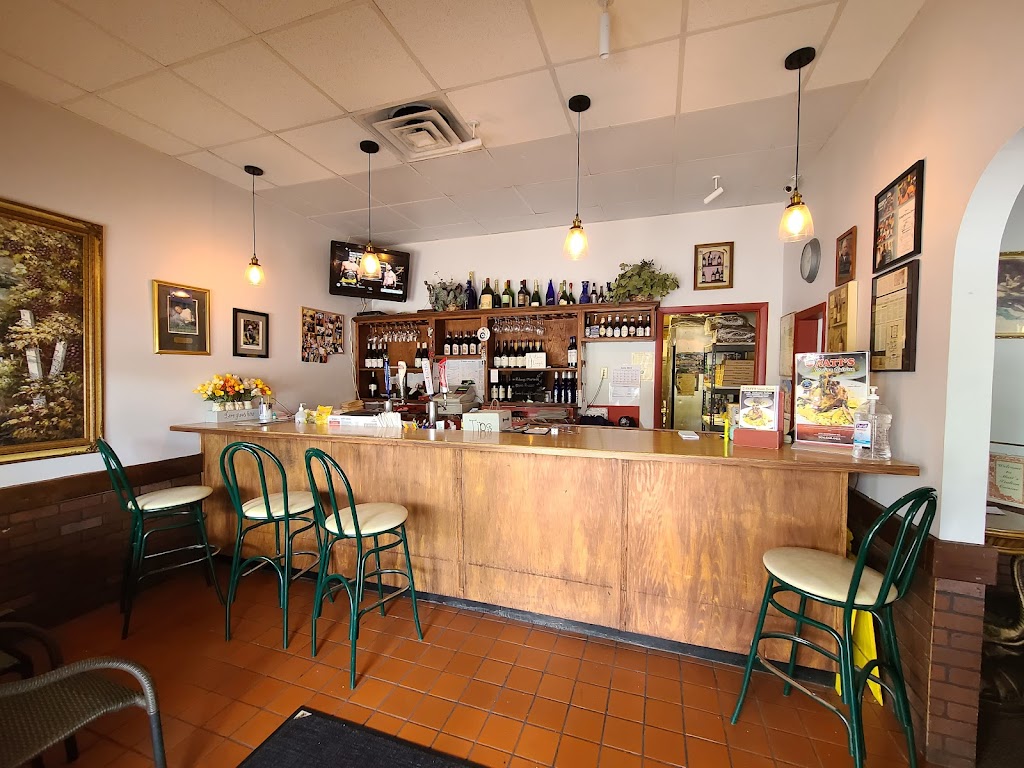 Matt's Italian Cuisine 32225