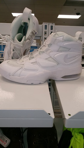 Shopping Mall «Washington Square Mall.», reviews and photos, 4849 W North Ave, Chicago, IL 60639, USA