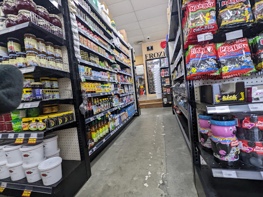 Gourmet Grocery Store «Marina Market», reviews and photos, 18882 Front St NE, Poulsbo, WA 98370, USA