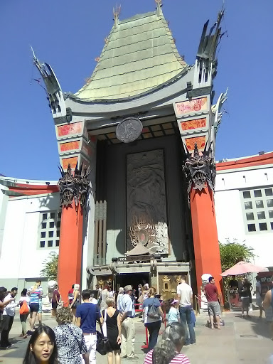 Le Oriental Bistro image