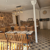 Atmosphère du Restaurant Au Cha l'Heureux à Grisy-Suisnes - n°3