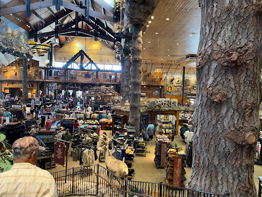 Sporting Goods Store «Bass Pro Shops», reviews and photos, 7777 Victoria Gardens Ln, Rancho Cucamonga, CA 91739, USA