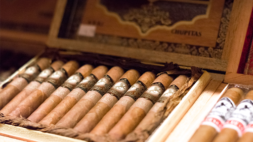 Cigar Shop «La Casa Del Tabaco Cigar Lounge», reviews and photos, 3330 Piedmont Rd NE #20, Atlanta, GA 30305, USA