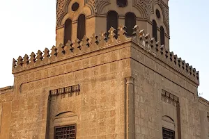 ضريح الشيخ مصطفي البابي الحلبي image