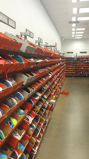 Sporting Goods Store «Nike Clearance Store», reviews and photos, 530 Outlet Village Blvd, Lebanon, TN 37090, USA