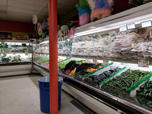 Mexican Grocery Store «La Mexicana», reviews and photos, 1522 E Lake St, Minneapolis, MN 55407, USA
