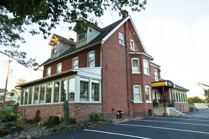 Lords & Ladies Salon and Medical Spa - Douglassville 19518