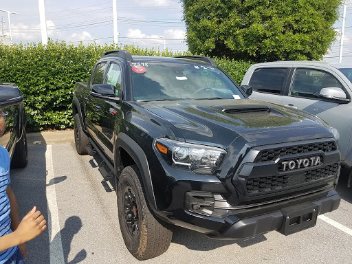 Toyota Dealer «DARCARS 355 Toyota Rockville», reviews and photos, 15625 Frederick Rd, Rockville, MD 20855, USA