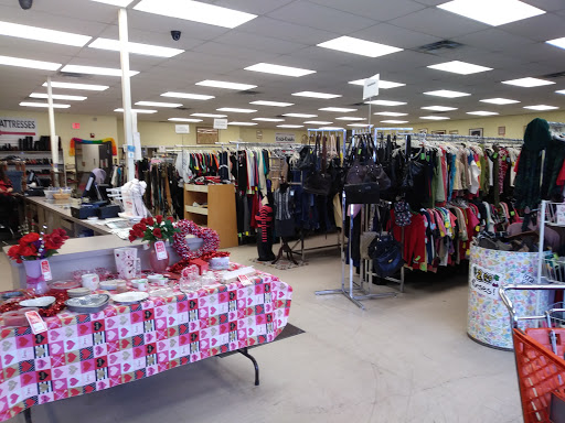 Thrift Store «Restoration Ministries Thrift», reviews and photos, 14950 Dixie Hwy, Harvey, IL 60426, USA