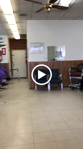 Barber Shop «M & T Barber Shop Inc», reviews and photos, 2713 Battleground Ave, Greensboro, NC 27408, USA