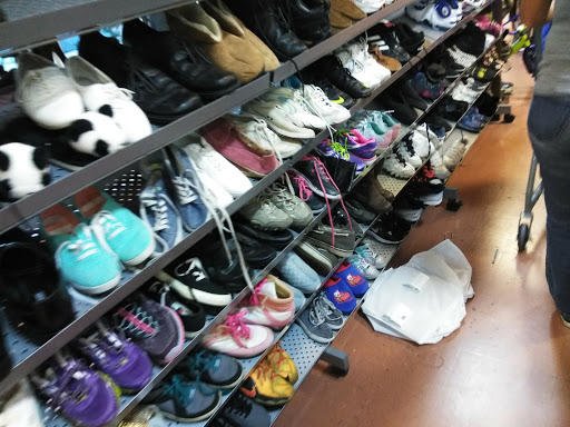 Thrift Store «Goodwill Port St. Lucie/Gatlin Store & Donation Center», reviews and photos