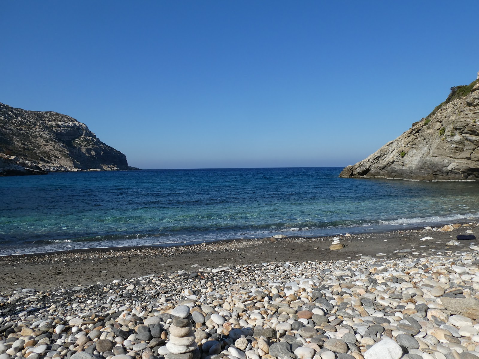 Lionas beach'in fotoğrafı ve yerleşim
