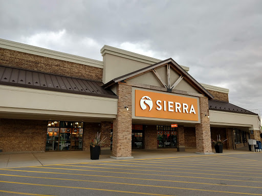 Outdoor Sports Store «Sierra Trading Post», reviews and photos, 95 Danada Square East, Wheaton, IL 60189, USA