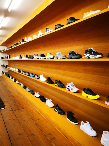 Fashion Accessories Store «Totokaelo», reviews and photos, 1523 10th Ave, Seattle, WA 98122, USA