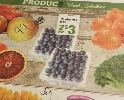 Shopping Mall «Claremont Promenade Shopping Center», reviews and photos, 420 S Indian Hill Blvd, Claremont, CA 91711, USA