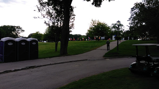 Golf Course «Brown Deer Park Golf Course», reviews and photos, 7625 N Range Line Rd, Glendale, WI 53209, USA