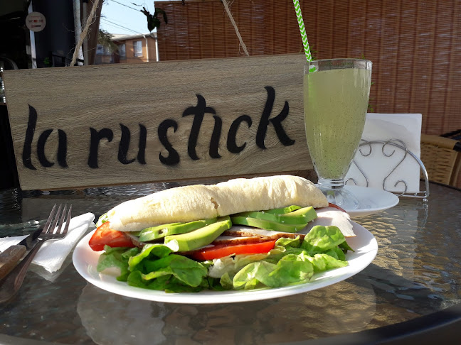 Opiniones de Cafeteria "La Rustick" en Pudahuel - Cafetería