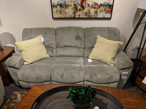 Shopping Mall «Miracle Mile Shopping Center», reviews and photos, 4100 William Penn Hwy, Monroeville, PA 15146, USA