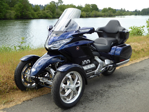 Motorcycle Dealer «Genes Gallery Inc», reviews and photos, 945 N Glenstone Ave, Springfield, MO 65802, USA