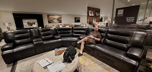 Furniture Store «American Signature Furniture», reviews and photos, 7461 North Point Pkwy, Alpharetta, GA 30022, USA