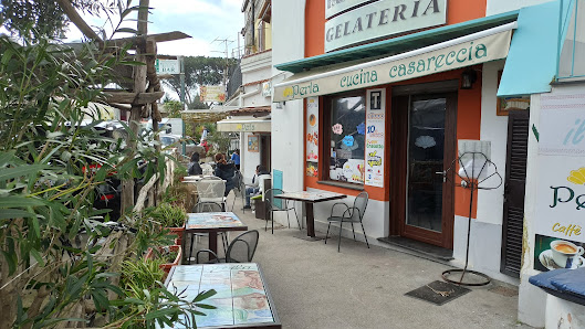 La Perla Bar,Trattoria,Tabacchi & Rosticceria Via Nastro Azzurro, 23, 80065 Sant'Agnello NA, Italia