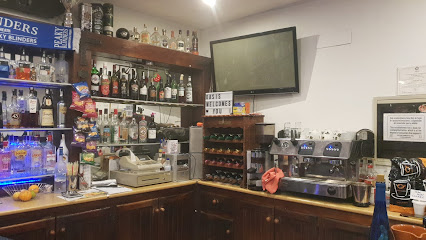 OASIS Lounge Bar - Pl. Virgen de la Peña, 13, 29650 Mijas, Málaga, Spain