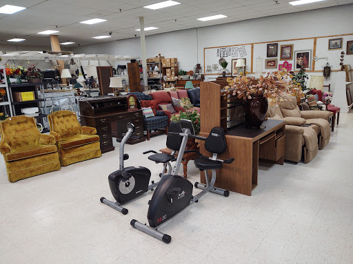 Thrift Store «We Care Thrift Store», reviews and photos, 420 Market St, Dayton, TN 37321, USA