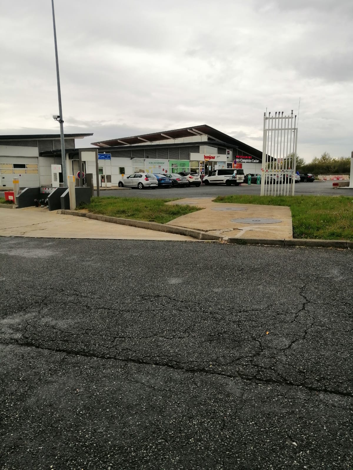 Photo n° 4 de l'avis de Przemek.A fait le 23/04/2023 à 19:30