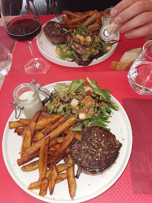 LE PETIT BOUCHON à Vic-sur-Cère