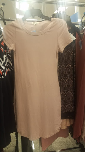 Department Store «Nordstrom Rack Shelbyville Road Plaza», reviews and photos, 4600 Shelbyville Rd, Louisville, KY 40207, USA