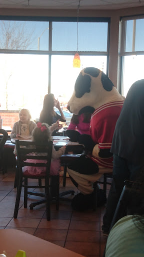 Fast Food Restaurant «Chick-fil-A», reviews and photos, 185 N Randall Rd, Batavia, IL 60510, USA