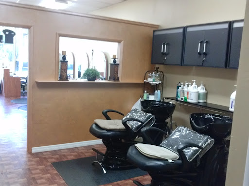 Hair Salon «B & B Hair Salon Hair LLC.», reviews and photos, 57 Auburn St, Largo, FL 33770, USA