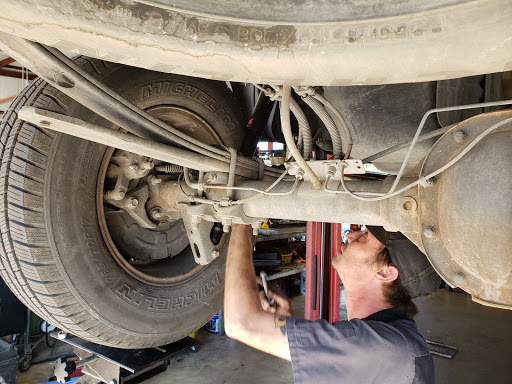 Auto Repair Shop «Victory Lane Automotive», reviews and photos, 264 Kitty Hawk Rd, Universal City, TX 78148, USA