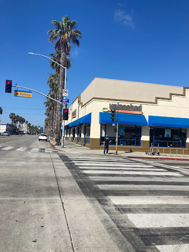 Pet Supply Store «Unleashed by Petco», reviews and photos, 1402 Wilshire Blvd, Santa Monica, CA 90403, USA