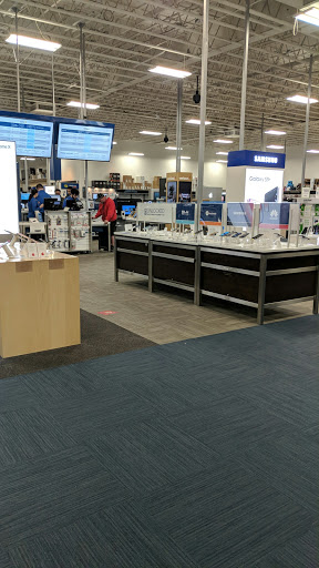 Electronics Store «Best Buy», reviews and photos, 3055 SW Cedar Hills Blvd, Beaverton, OR 97005, USA