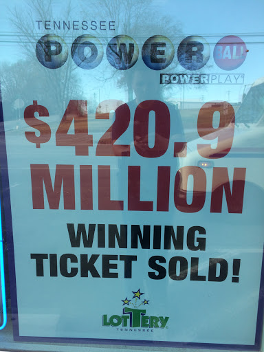 Beer Store «Smoke Shop Inc», reviews and photos, 711 Scottsville Rd, Lafayette, TN 37083, USA