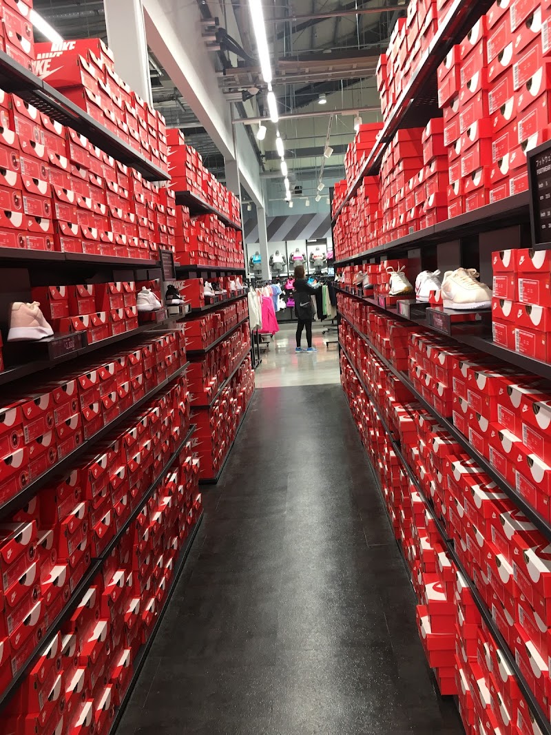 ナイキファクトリーストア 那須 - Nike Factory Store Nasu