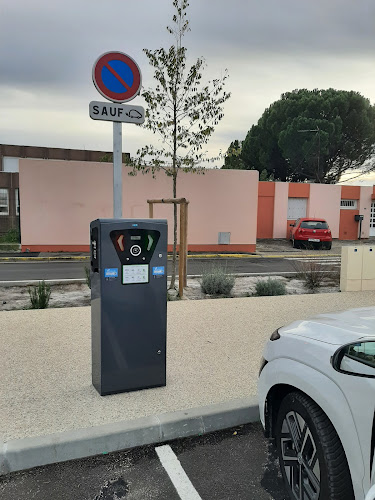 Borne de recharge de véhicules électriques Freshmile Charging Station Valréas