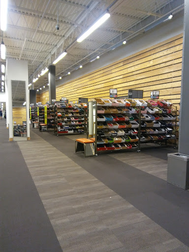 Shoe Store «DSW Designer Shoe Warehouse», reviews and photos, 135 NJ-35, Eatontown, NJ 07724, USA