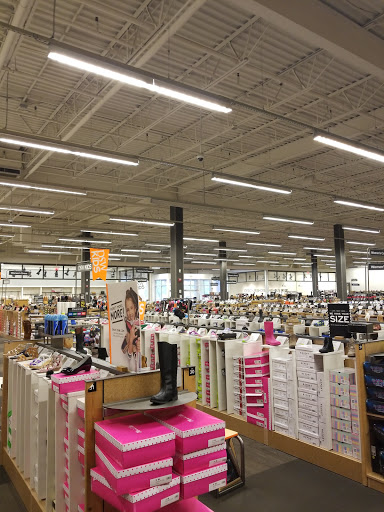 Shoe Store «DSW Designer Shoe Warehouse», reviews and photos, 2550 Solomons Island Rd, Annapolis, MD 21401, USA