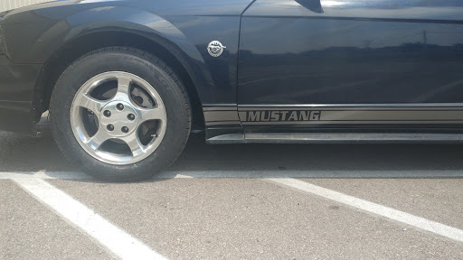 Tire Shop «Discount Tire Store - Muncie, IN», reviews and photos, 6210 W McGalliard Rd, Muncie, IN 47304, USA