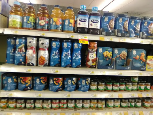 Grocery Store «Olde Towne Grocery», reviews and photos, 128 E Maple St, Jeffersonville, IN 47130, USA