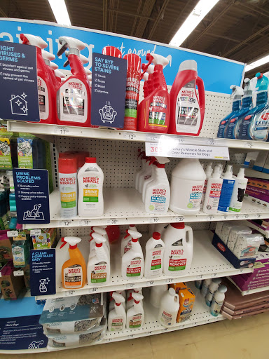 Pet Supply Store «Petco Animal Supplies», reviews and photos, 3401 Pineville-Matthews Rd, Charlotte, NC 28226, USA