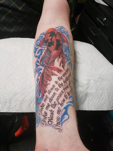 Tattoo Shop «Absolute Tattoo», reviews and photos, 1212 S Kansas Ave, Topeka, KS 66612, USA