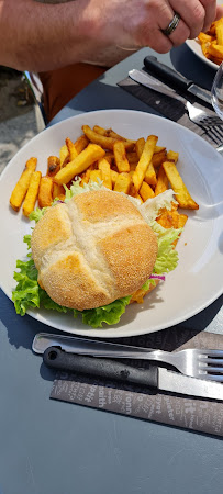 Sandwich au poulet du Restaurant de grillades Le Clos du Murier à Généragues - n°7
