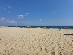 Photo de Paralia Myrodatou avec rivage droit, long