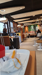 Photo n°49 de McDonald's - Orly 1 ZP à Orly ()