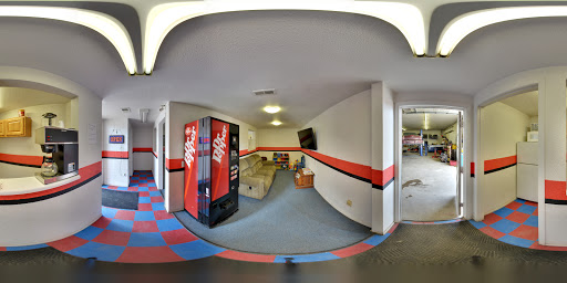 Used Car Dealer «Harris Boyz Auto», reviews and photos, 2115 S Riverside Dr, Iowa City, IA 52246, USA